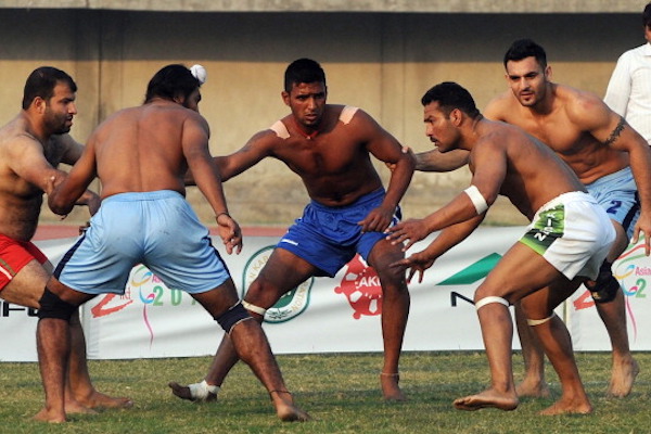 インド　人気　スポーツ